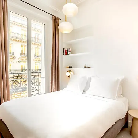 Opera Quatre Septembre Apartment *